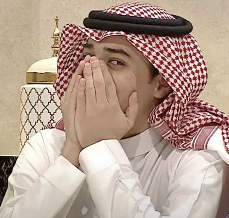 GCC Pensive Reaction Moment